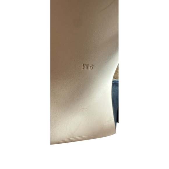 GUESS Hilarie Black Leather Peep Toe Sz 9 Heels - Picture 6 of 8